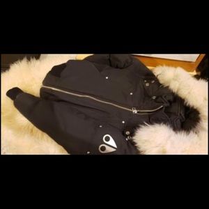 Moose knuckle jacket. Worn twice. In great condition.